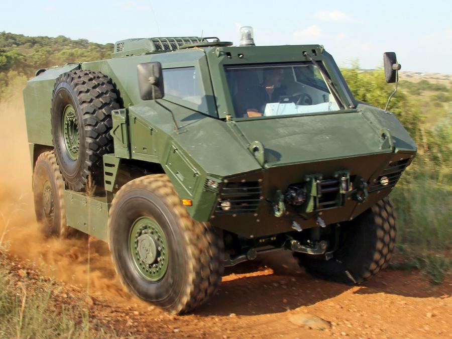  BAE RG35 4x4 2009 года  (фото 9 из 17)
